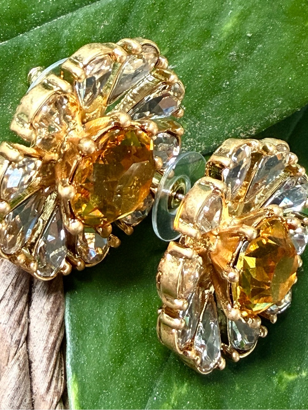 OSCAR DE LA RENTA FLOWER EARRINGS Gold/Citrine Crystal Daisy Stud Post - Picture 7 of 12